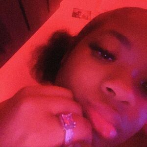 Meet your Posher, Taniaya